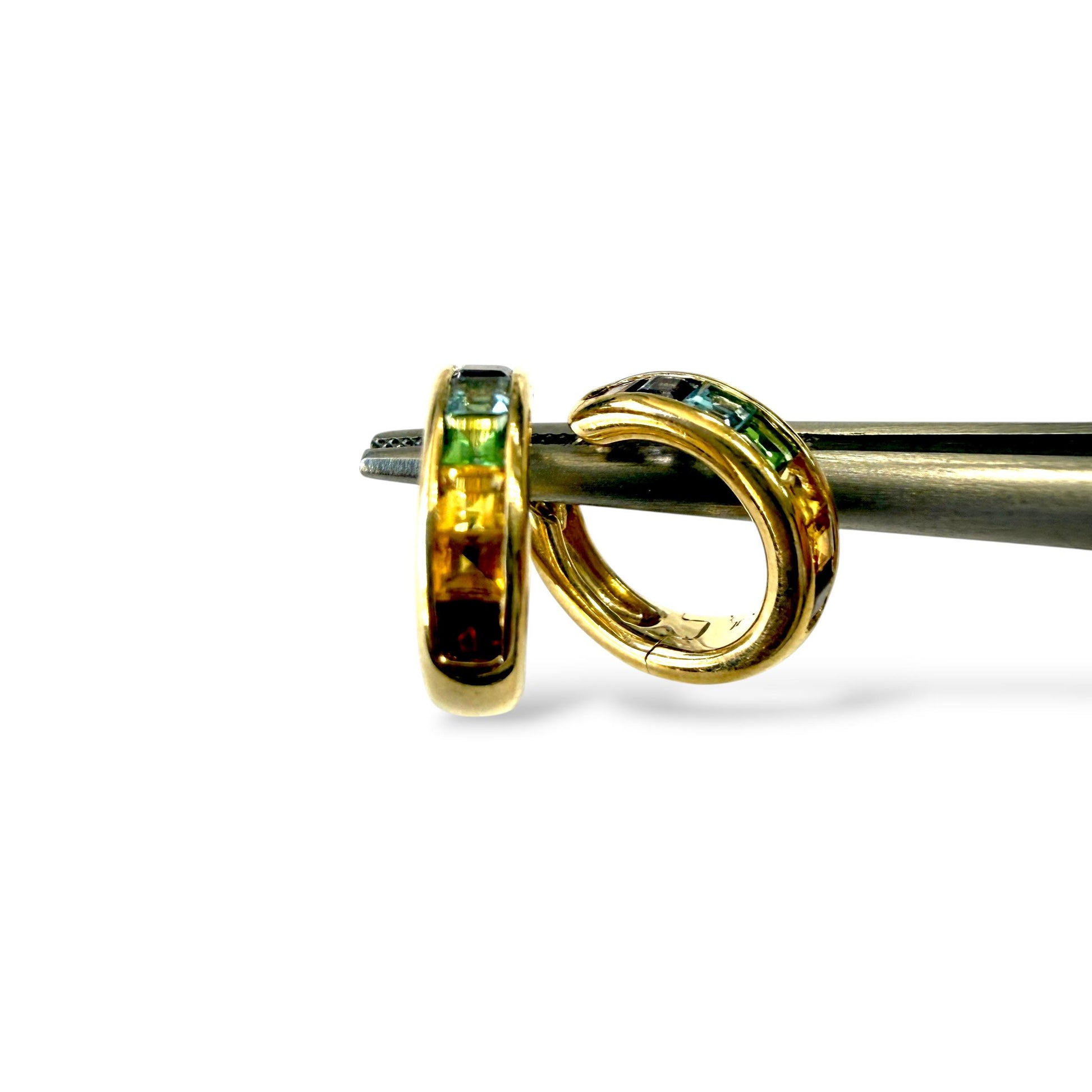 14k Yellow Gold Multi-Colour Sapphire Hoop Earrings 2.90g.