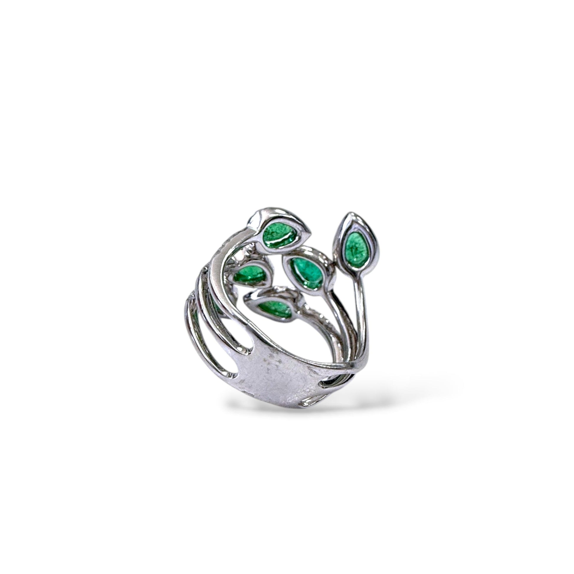 1.39cttw. Green Emerald & 0.58cttw. White Diamond Ring in 18k White Gold 5.5US