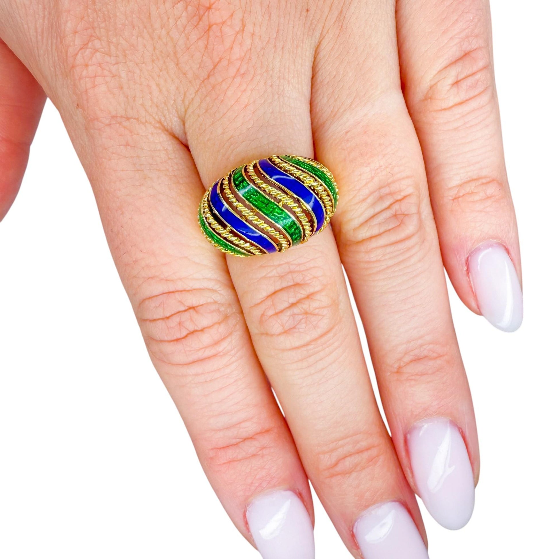18k Yellow Gold Enamel Dome Ring 6.75US 6.68g.