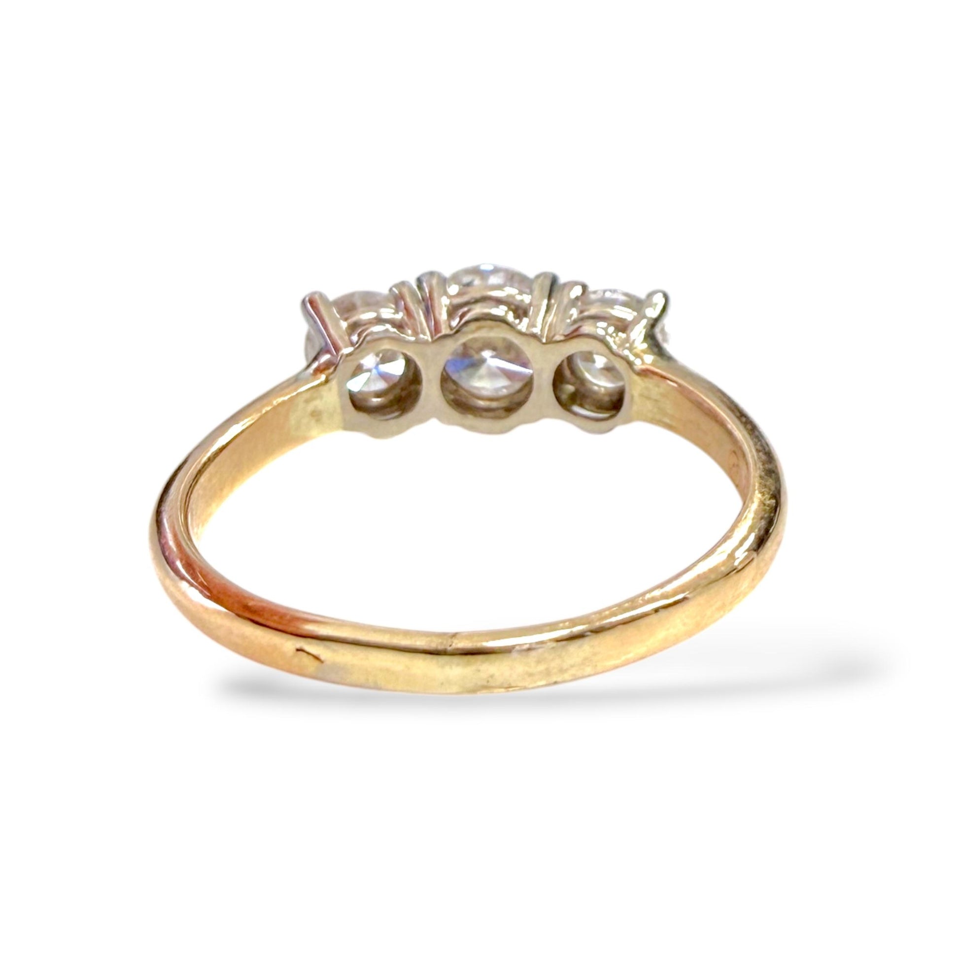 1.80cttw. White Diamond Three Row Ring in 14k White Gold 4.07g. 9.5US