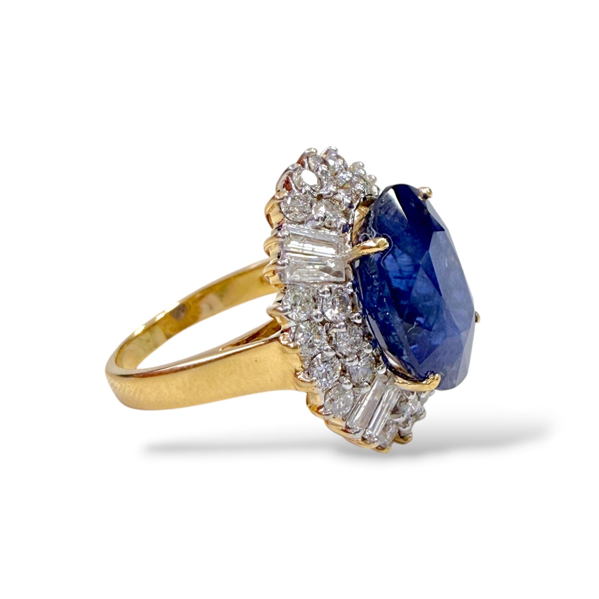 GIA 9.02ct Blue Sapphire & White Diamond Cocktail Ring in 18k Yellow Gold 5.75US