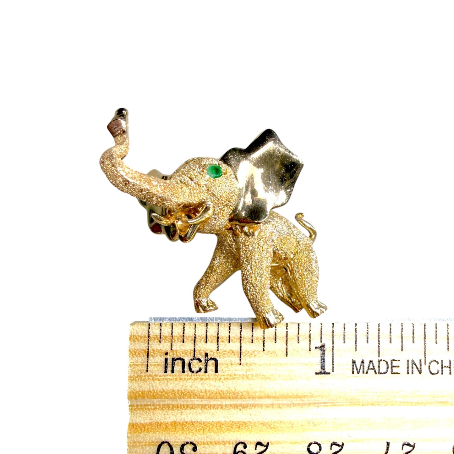 14k Yellow Gold Elephant Pendant 7.3g.