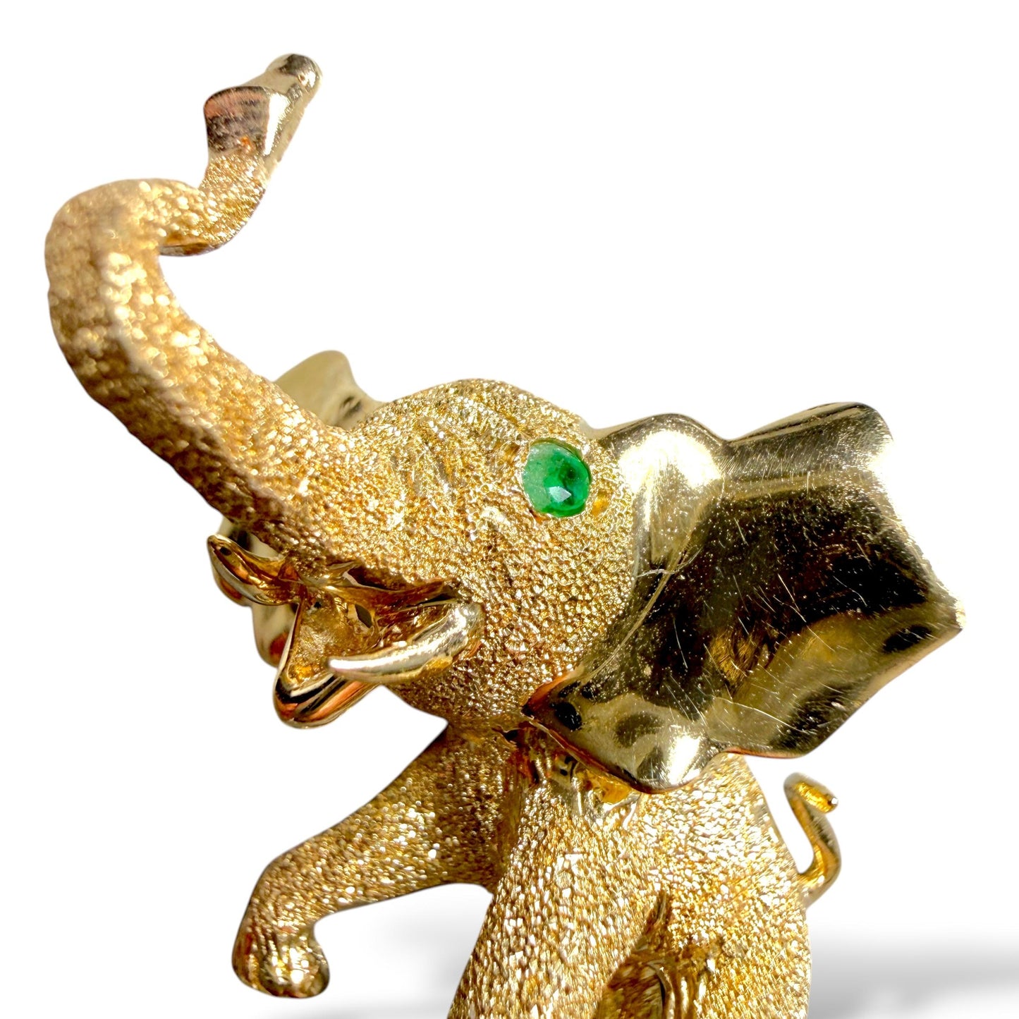14k Yellow Gold Elephant Pendant 7.3g.