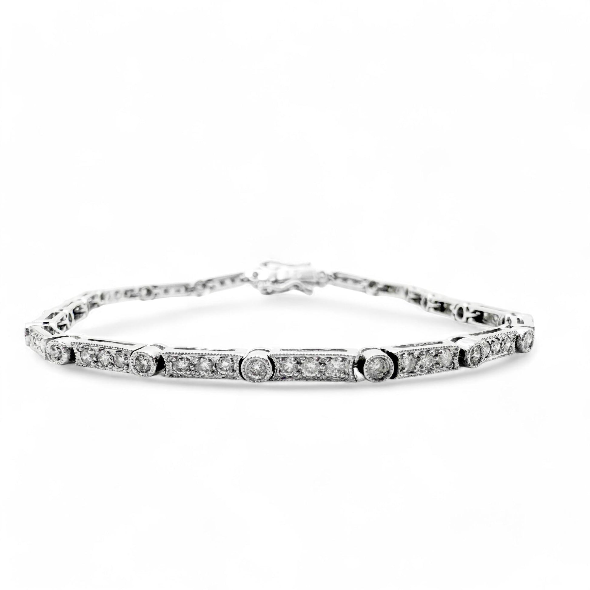 1.13 cttw. White Diamond Bracelet in 18k White Gold 8.0g