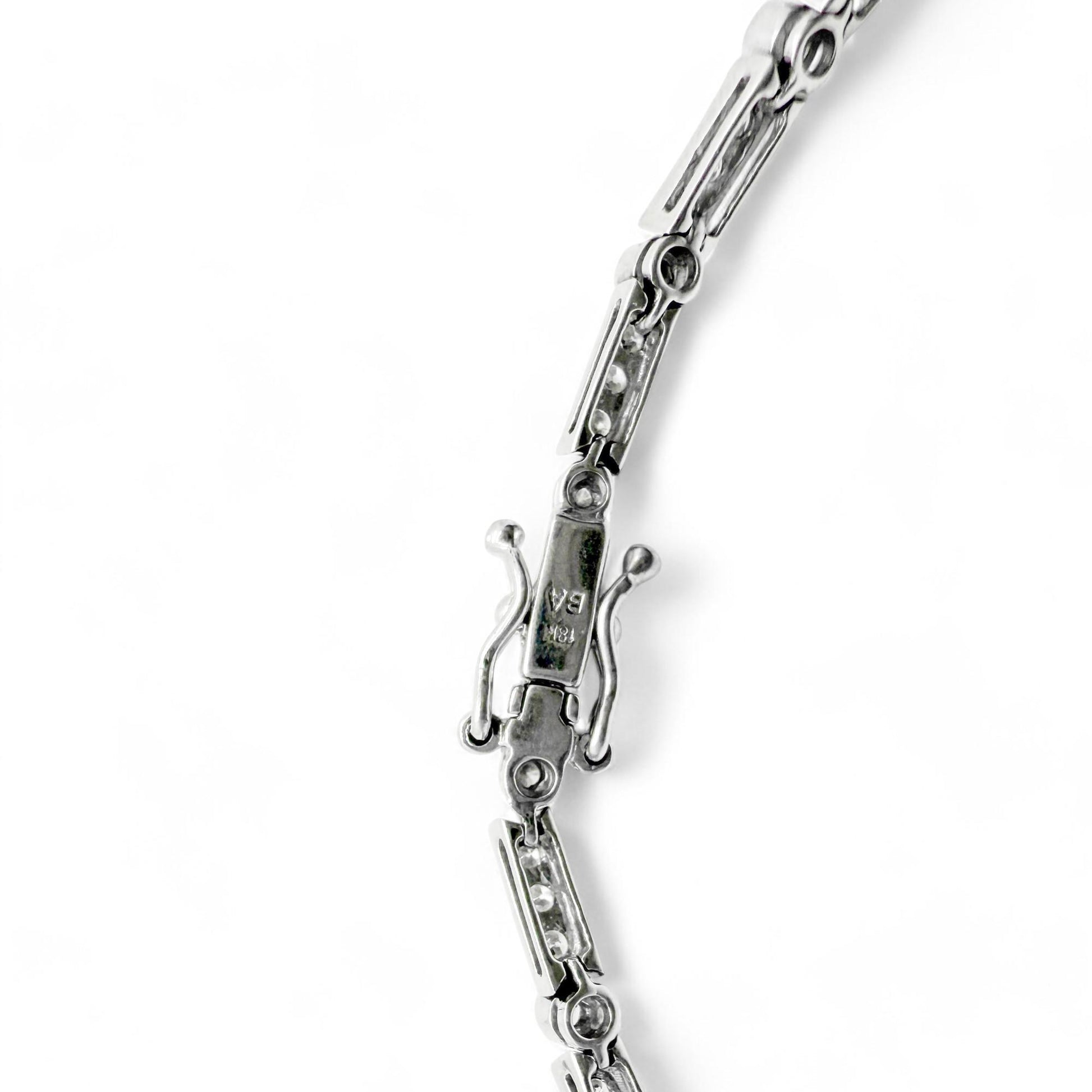1.13 cttw. White Diamond Bracelet in 18k White Gold 8.0g