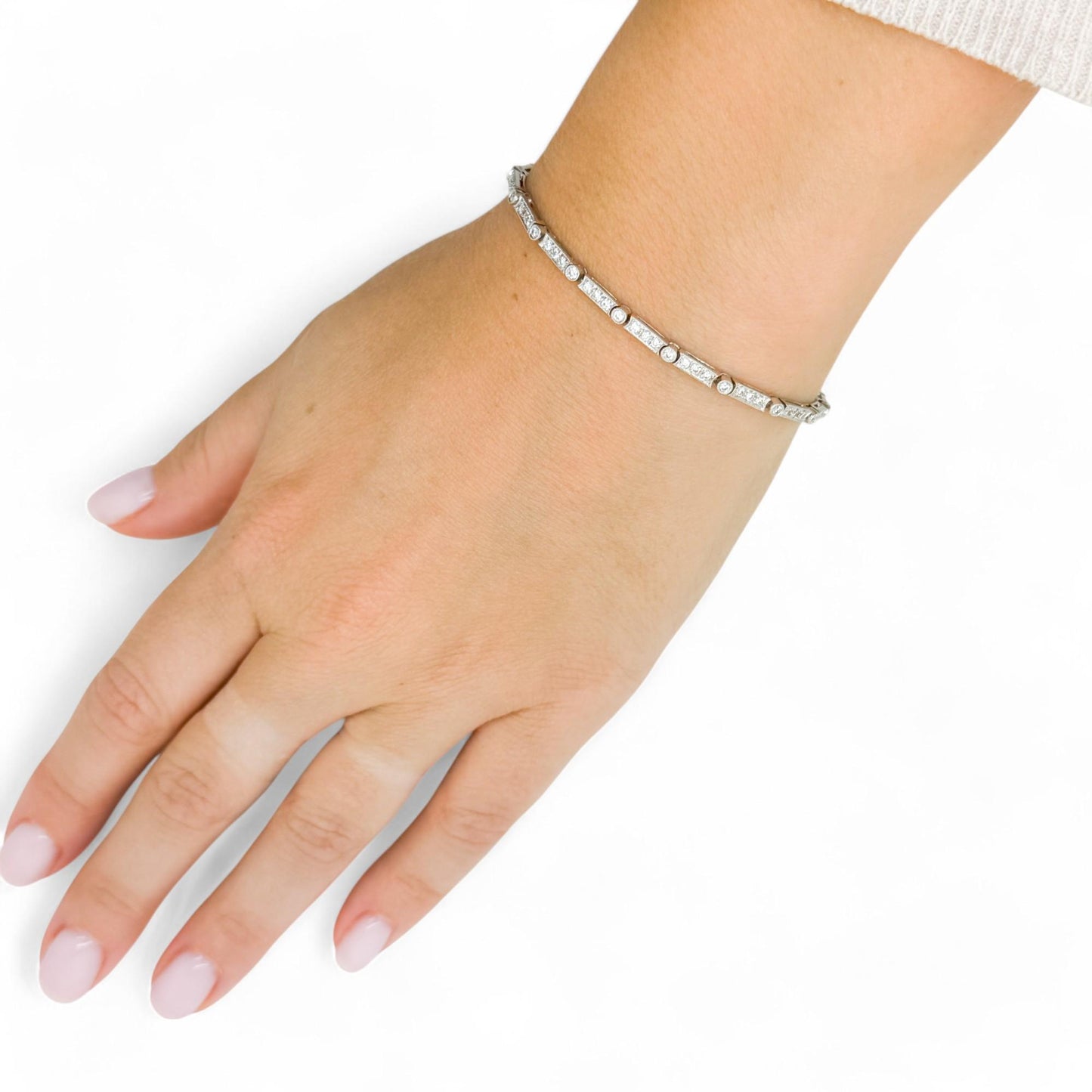1.13 cttw. White Diamond Bracelet in 18k White Gold 8.0g