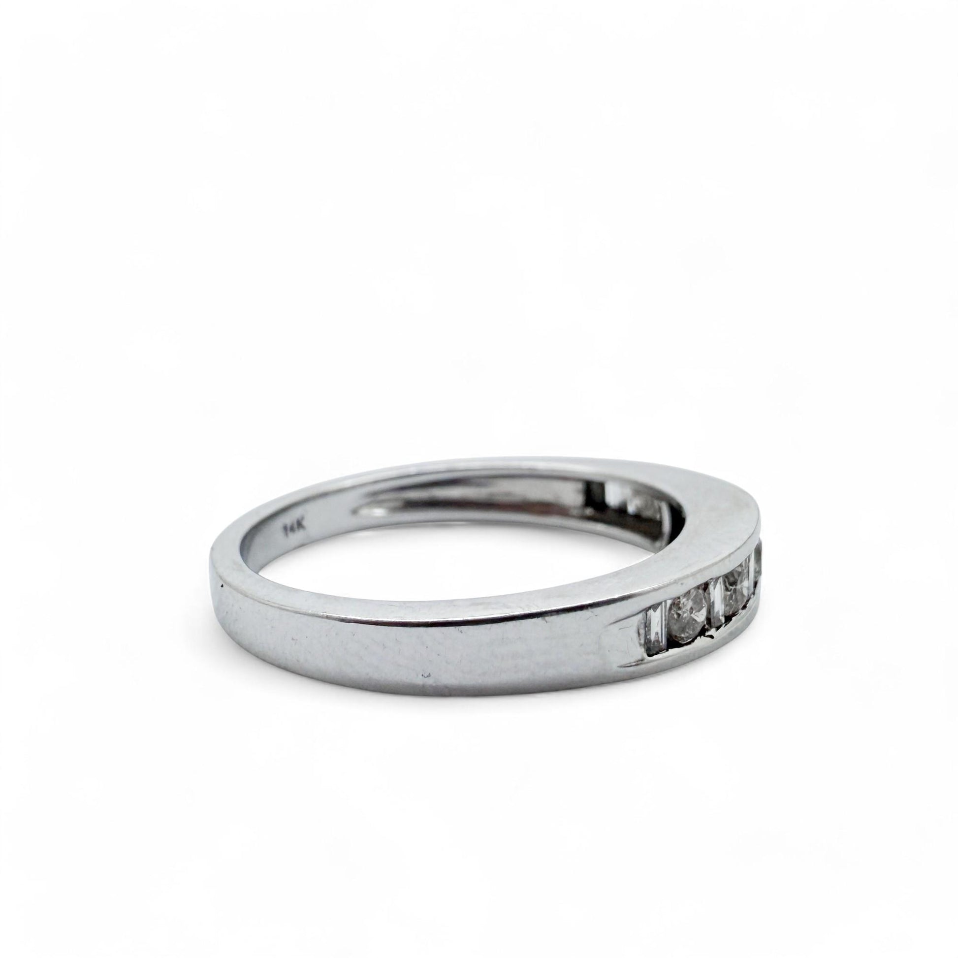 0.55 ctw White Diamond Channel Set Ring in 14K White Gold 7US 3.10 g