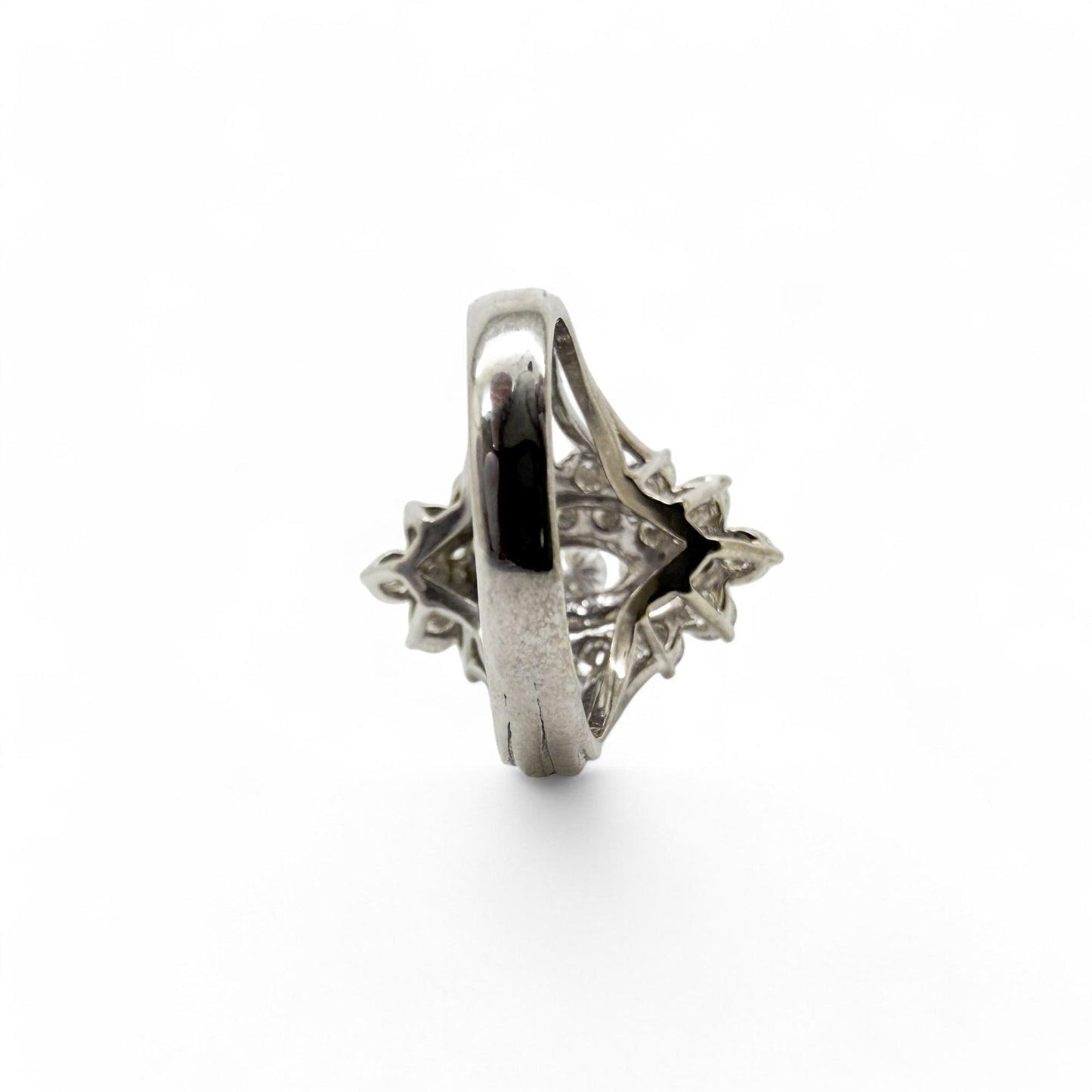 2.50 ctw White Diamond Cluster Ring in 14K White Gold 8US 8.10 g