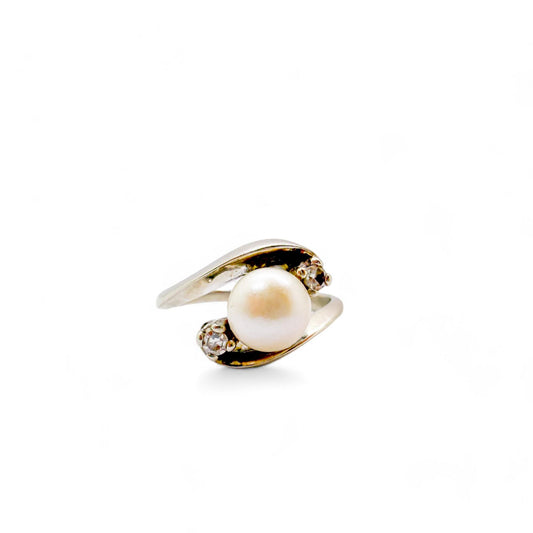 14k White Gold Ring With White Diamonds & Pearls 7.5US