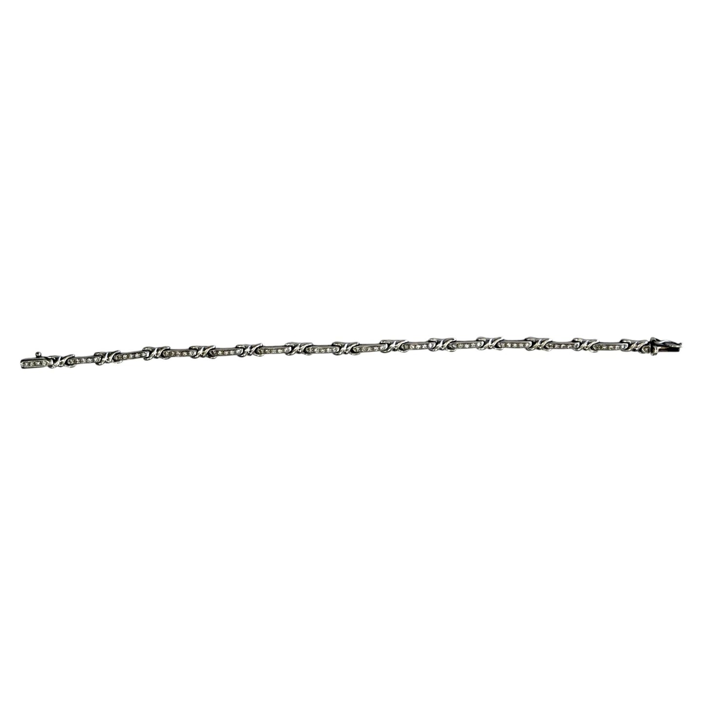 0.26cttw. White Diamond Bracelet in 18k White Gold  7.25inch 13.03g.