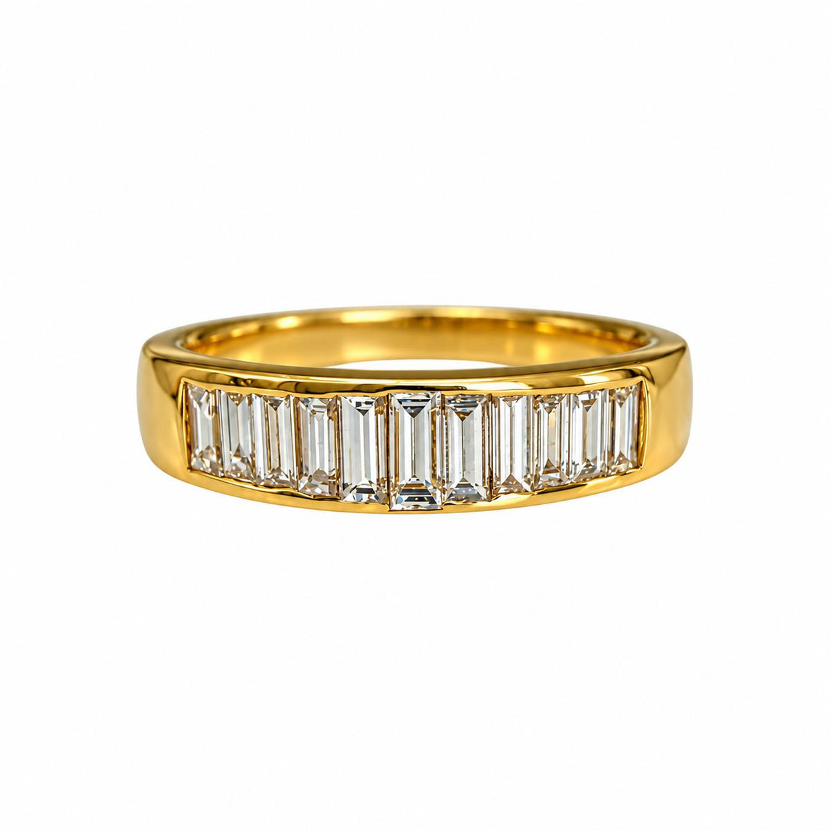 0.67cttw. White Diamond Ring in 18k Yellow Gold 5.70g. 9.75US