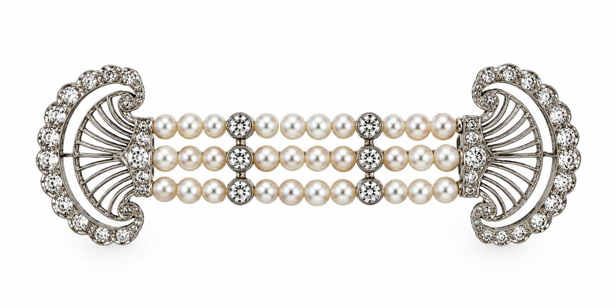 Vintage Art-Deco Pearl & Diamond Platinum Brooch 6.62g.