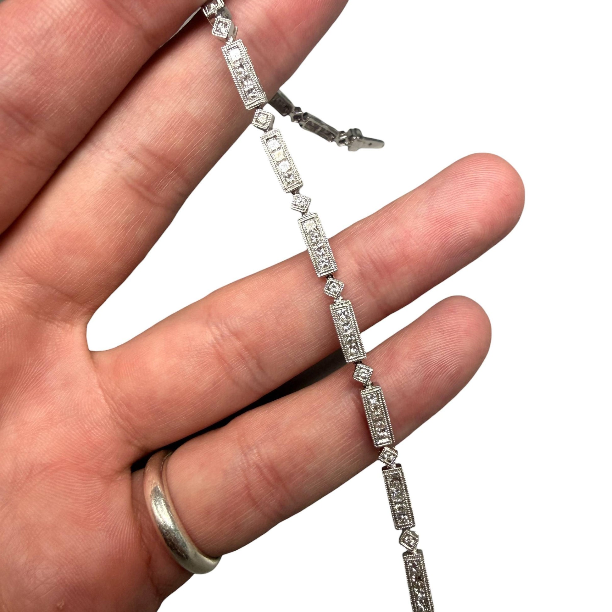 4.12cttw. White Diamond Art Deco Bracelet in 18k White Gold 13.20g. 7"