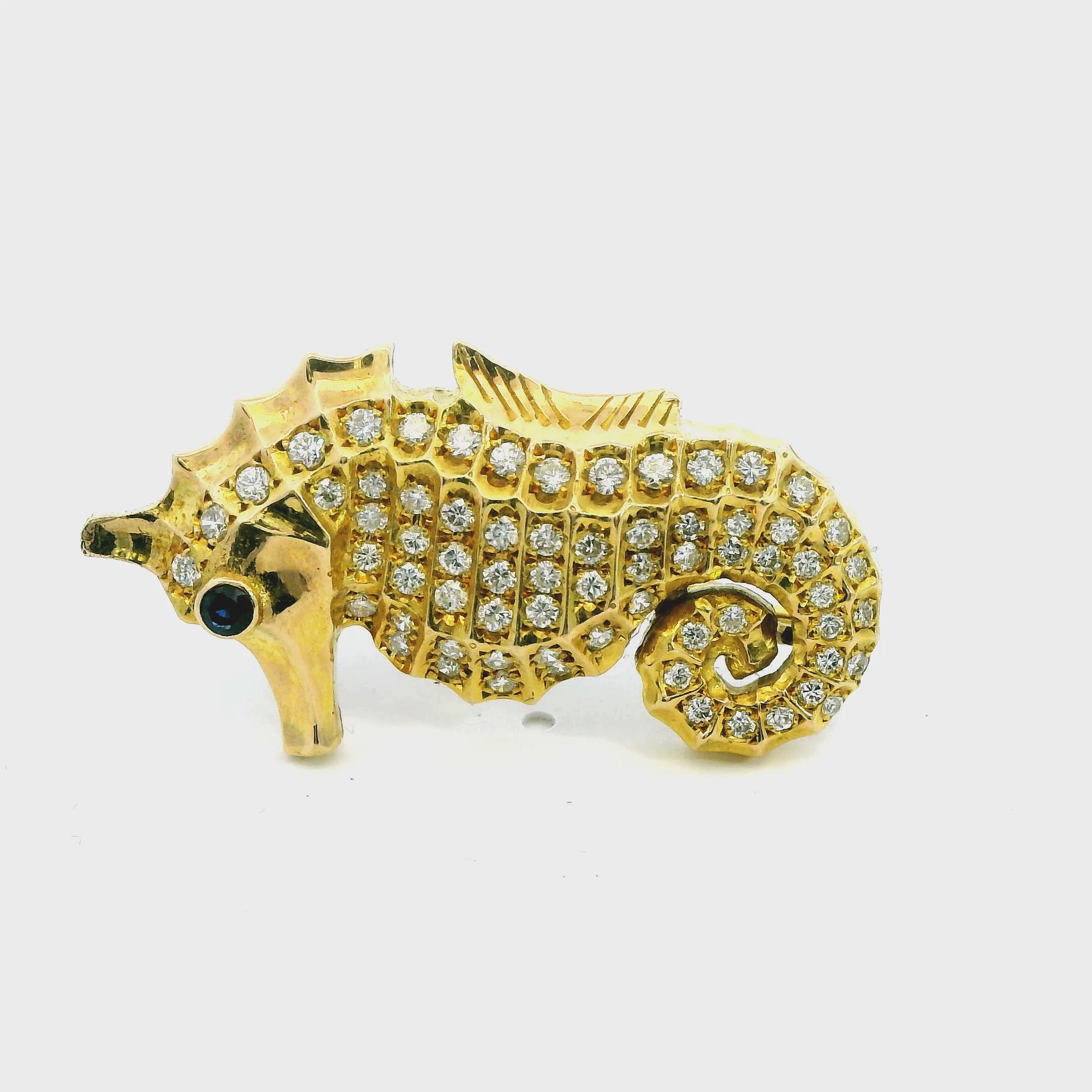 1 cttw. White Diamond Seahorse Brooch in 18k Yellow Gold 9.23g.