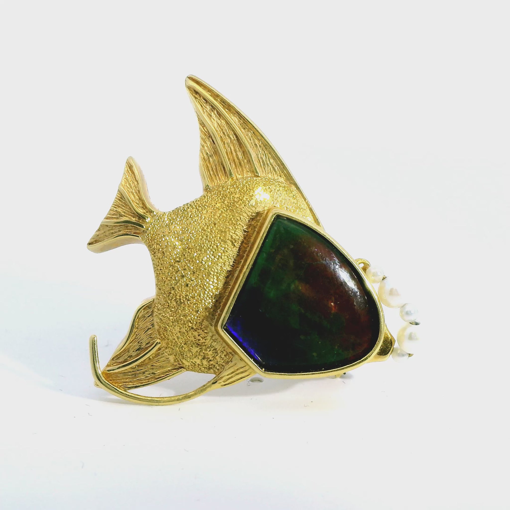 Vintage 18k Yellow Gold Fish Brooch with Ammolite and Pearls 12.7g.