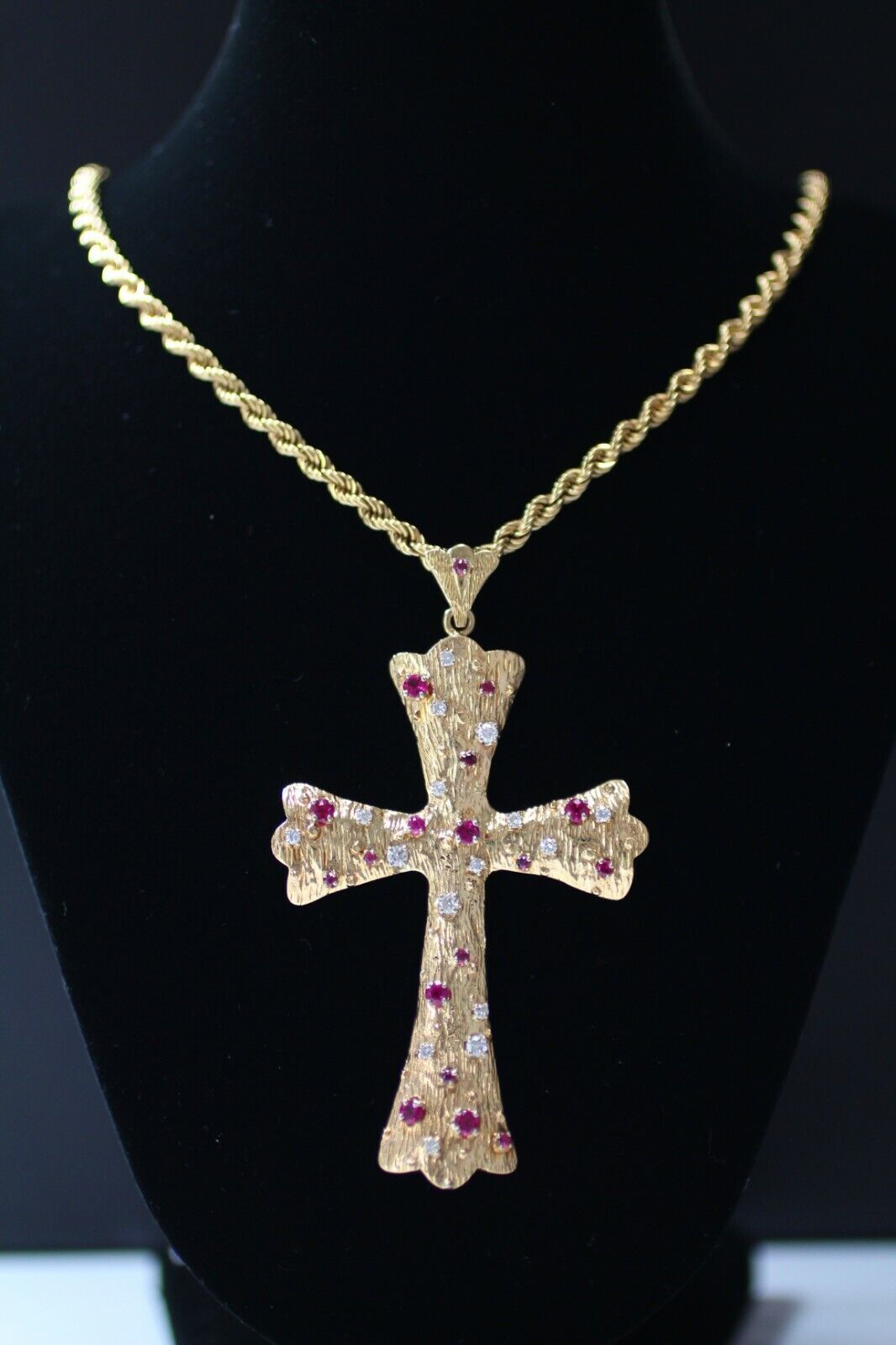 14k Yellow Gold Necklace/Cross Pendant With Diamond and Ruby 64.59gtw