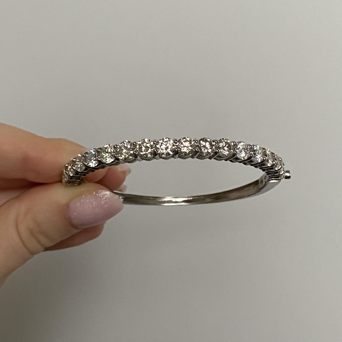 9.30 Cttw Diamond Bangle Halfway Tennis Bracelet 14K White Gold 17.6G